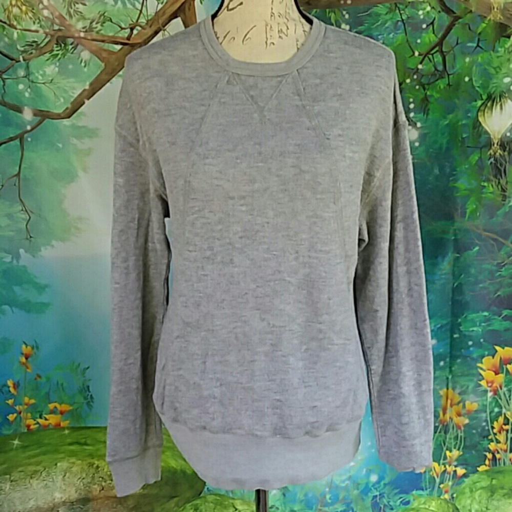 Three Feathers Gray Sweat Shirt Baggy Comfy Top